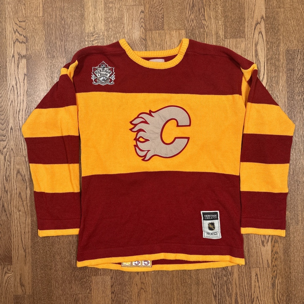 CCM Heritage Classic Calgary Flames 2011 Striped Jersey Sweater Womens XL